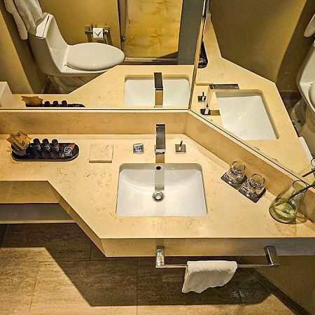 Movich Buro 26 Hotell Bogotá Eksteriør bilde Bathroom