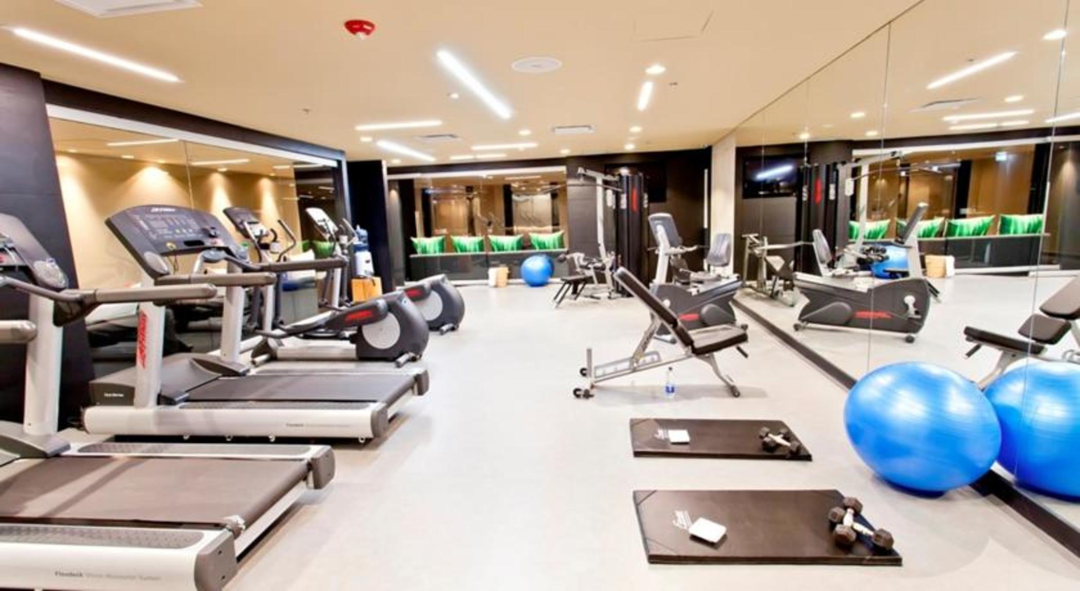 Movich Buro 26 Hotell Bogotá Eksteriør bilde The gym at the hotel
