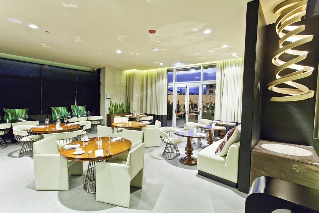Movich Buro 26 Hotell Bogotá Eksteriør bilde The restaurant