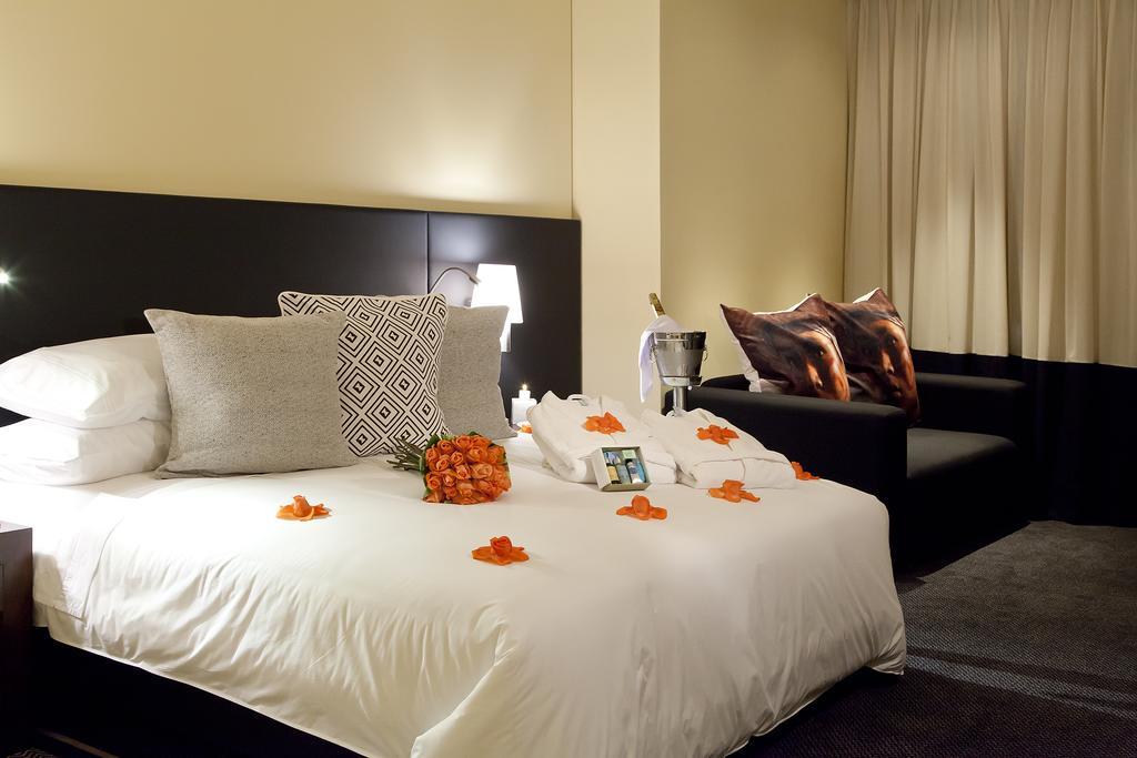 Movich Buro 26 Hotell Bogotá Eksteriør bilde A suite at the hotel