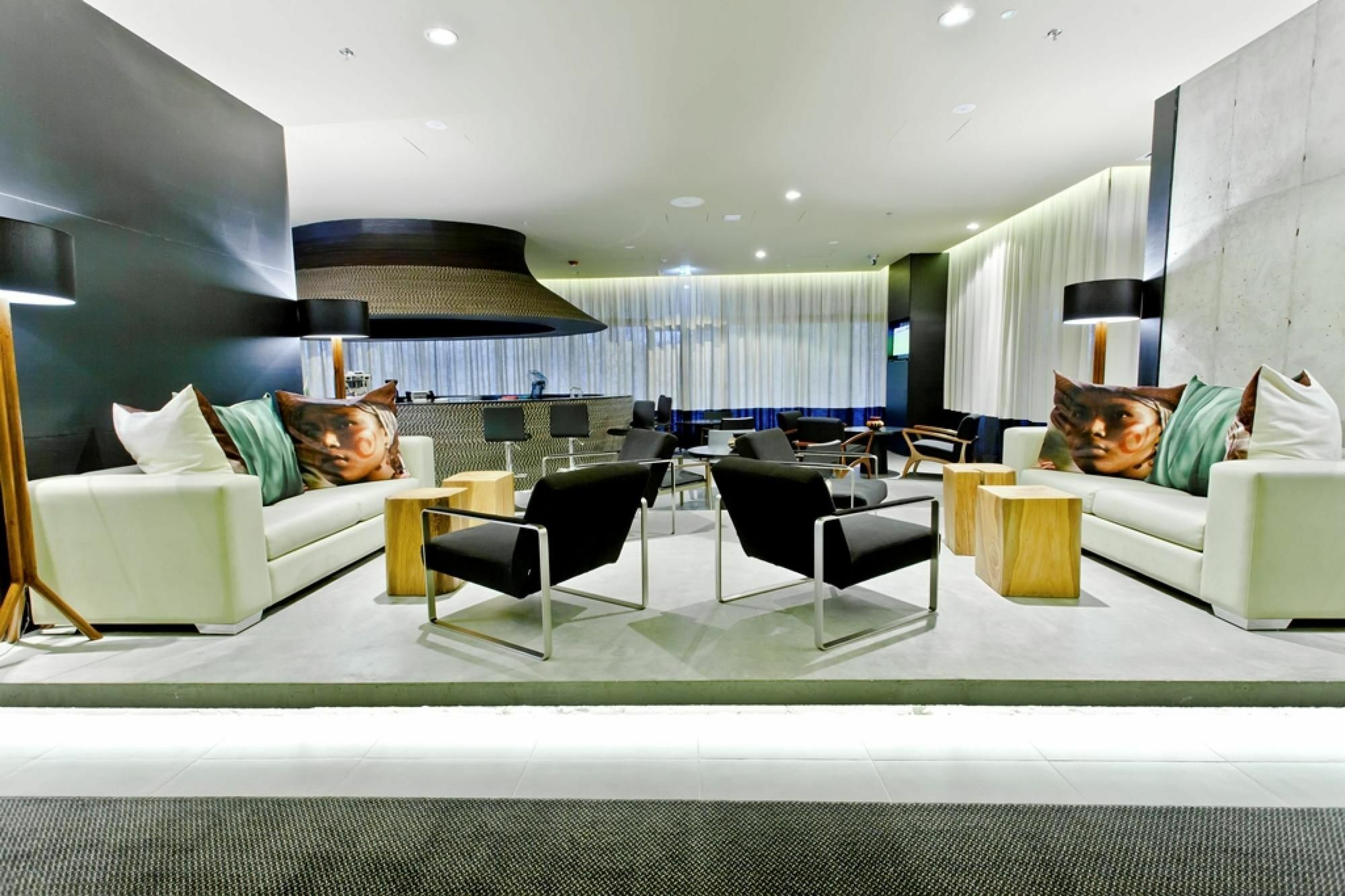 Movich Buro 26 Hotell Bogotá Eksteriør bilde The lounge at the airport