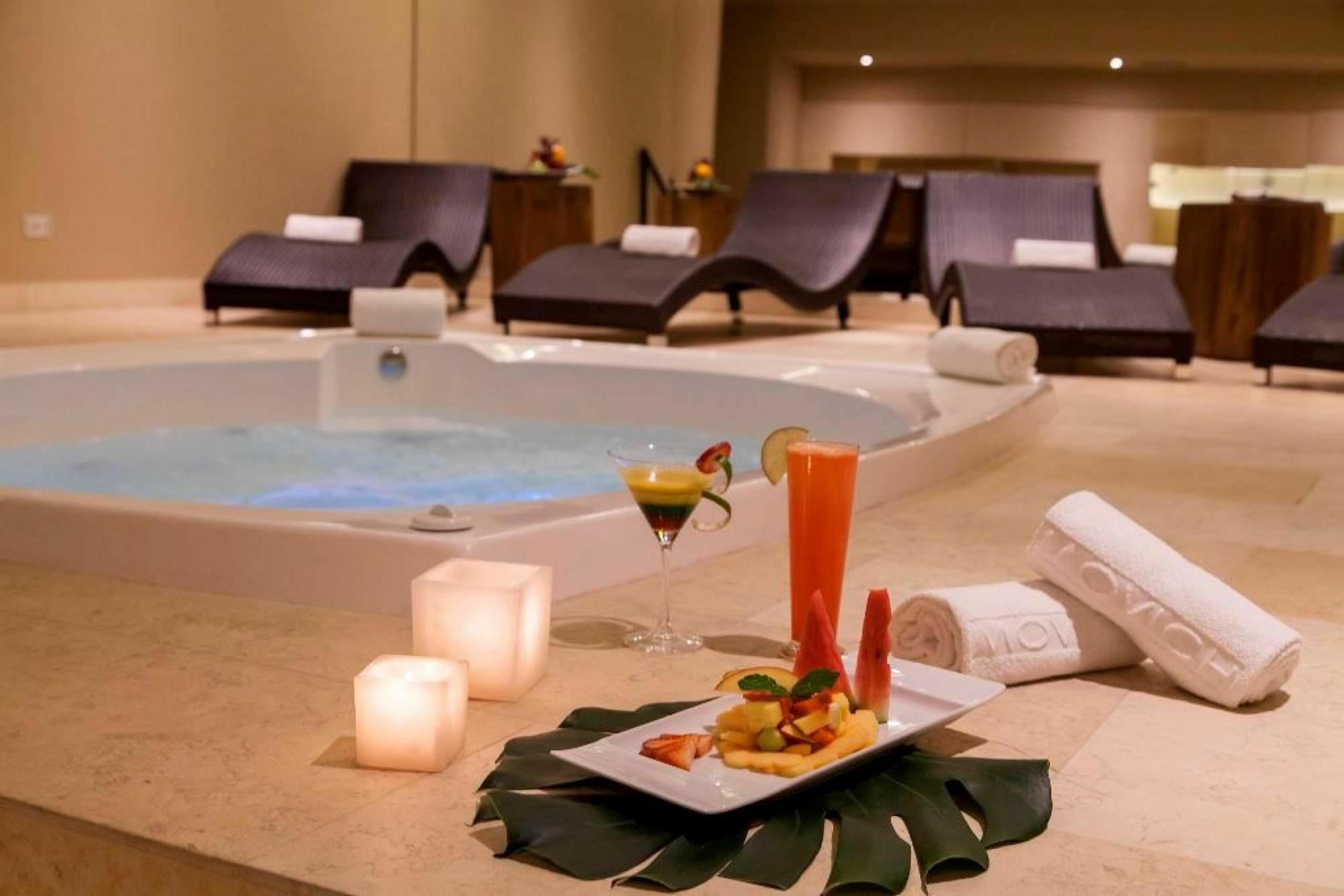 Movich Buro 26 Hotell Bogotá Eksteriør bilde Spa at the Hilton San Francisco