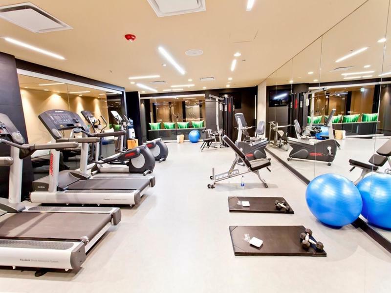 Movich Buro 26 Hotell Bogotá Eksteriør bilde The gym at the hotel