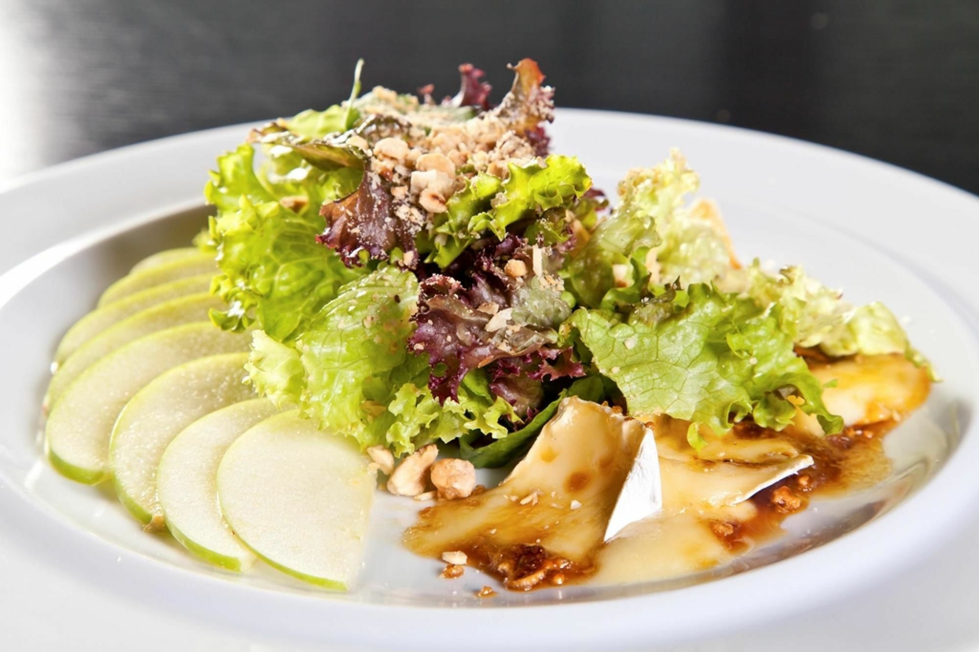 Movich Buro 26 Hotell Bogotá Eksteriør bilde A salad with a balsamic dressing